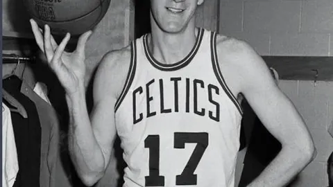 何岳基勇摘67公斤举重男子金牌双冠荣耀